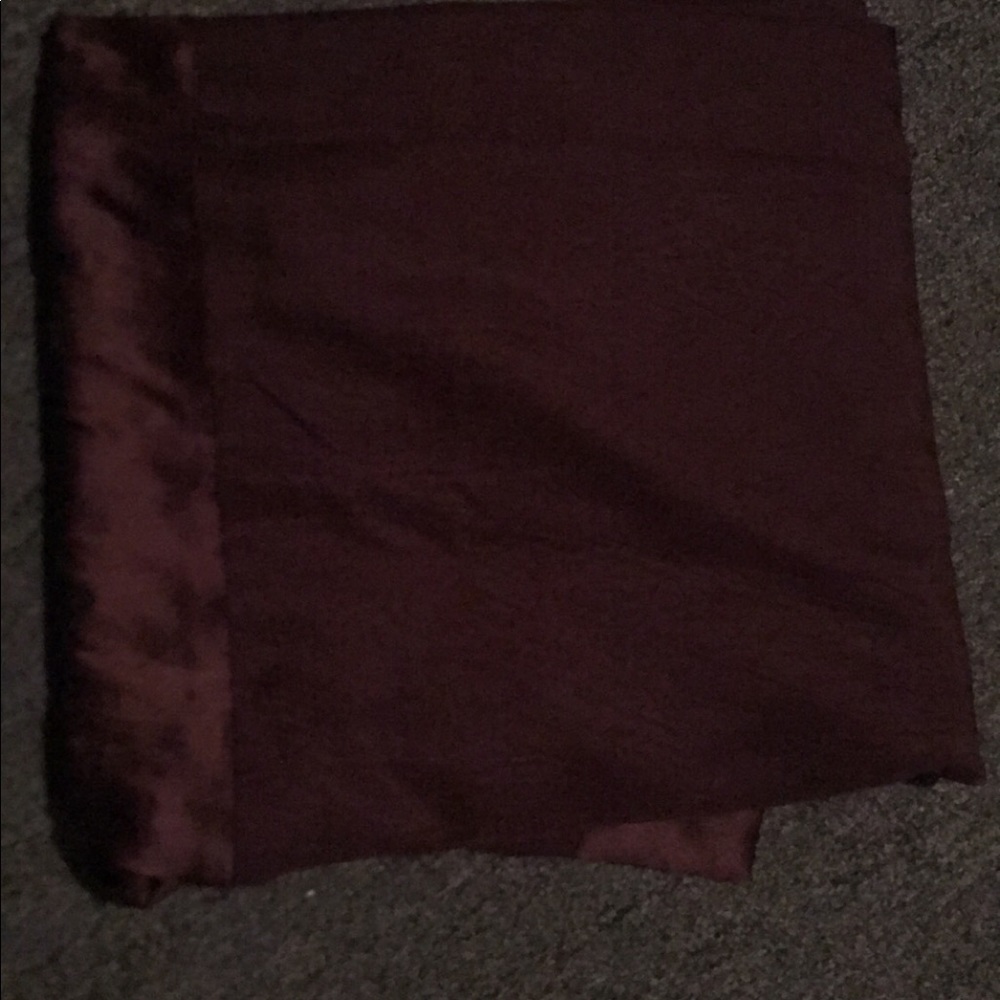 Plum color window panels - Picture 2 of 2